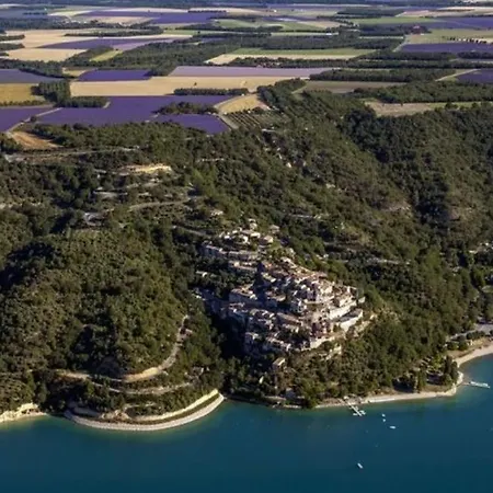 Camping, Mobil Equipe Proche Du De Croix Et Des Gorges Du Verdon Campingplads Sainte-Croix-du-Verdon